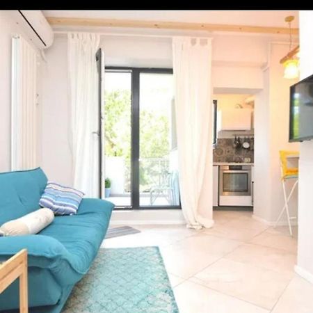 Marina Central Sunshine Studio Lägenhet Bukarest Exteriör bild